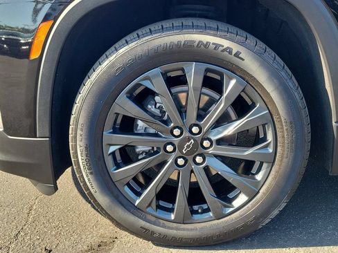 Used 2023 Chevrolet Traverse RS AWD/4WD image 28