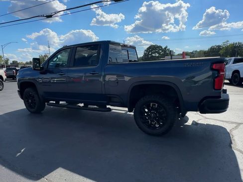 Used 2025 Chevrolet Silverado 2500 LT w/ Trail Boss Package AWD/4WD image 6
