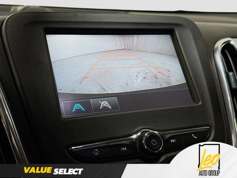 Used 2018 Chevrolet Equinox LS FWD image 13