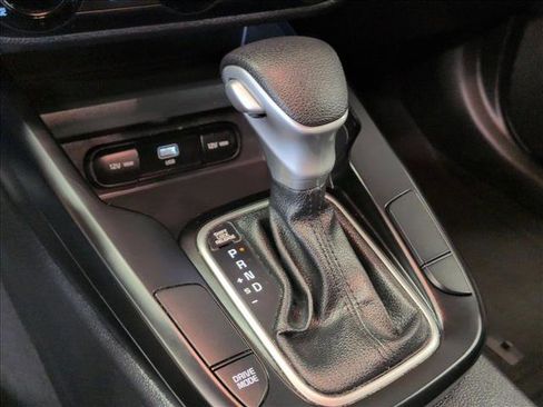 Used 2024 Kia Soul LX w/ Option Group 015 image 12