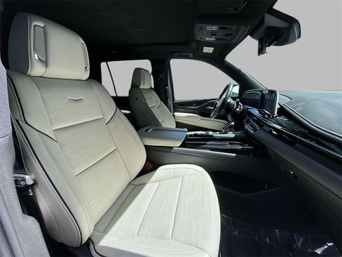 Certified 2023 Cadillac Escalade Sport w/ Touring Package image 14