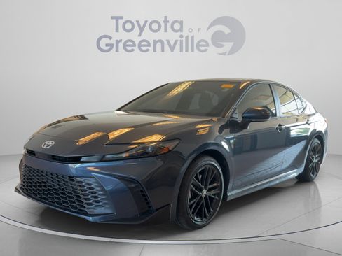 Used 2026 Toyota Camry SE w/ Multimedia Upgrade Package FWD image 1