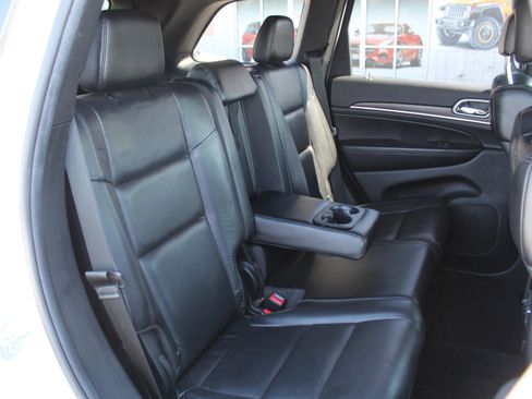Used 2018 Jeep Grand Cherokee Limited RWD image 27