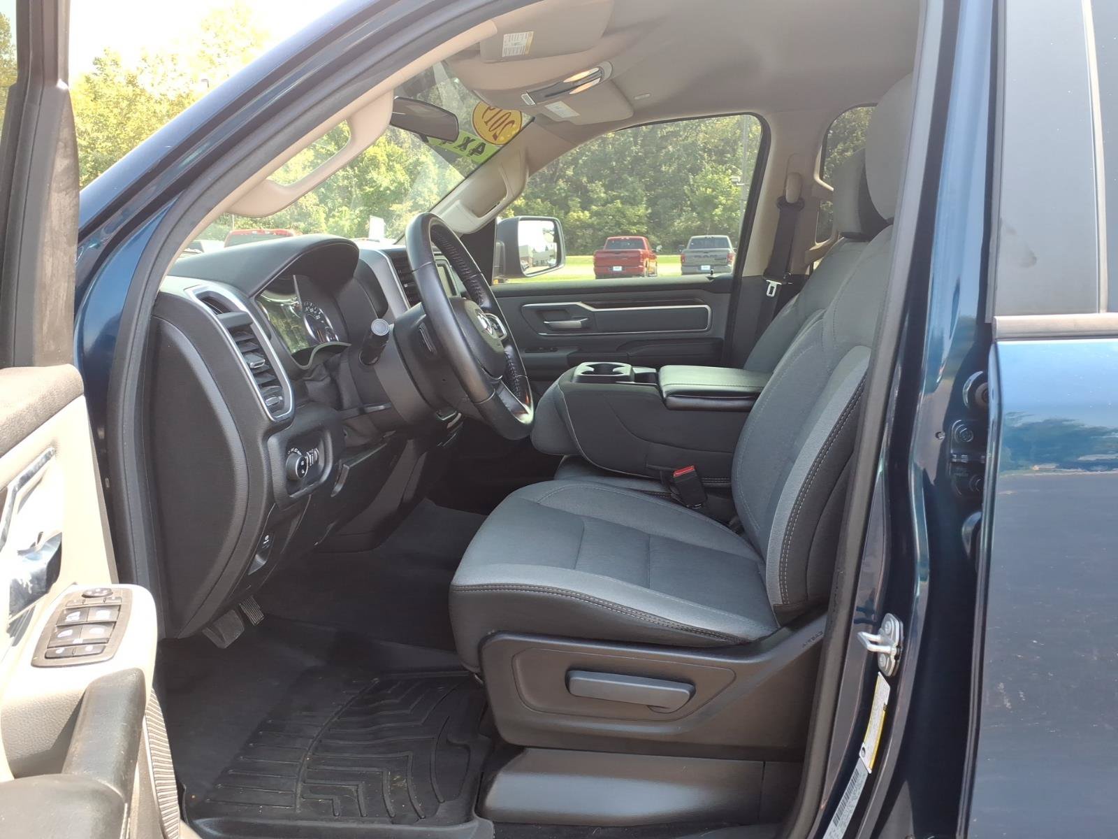Used 2019 RAM 1500 Big Horn AWD/4WD image 13
