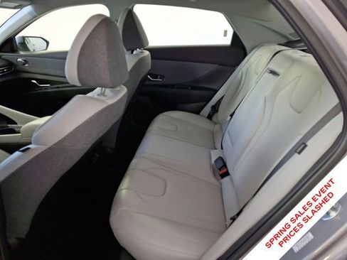 Certified 2024 Hyundai Elantra Limited FWD image 12