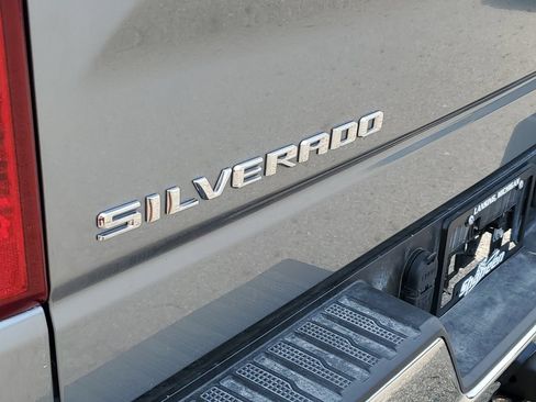Used 2024 Chevrolet Silverado 1500 LT AWD/4WD image 34