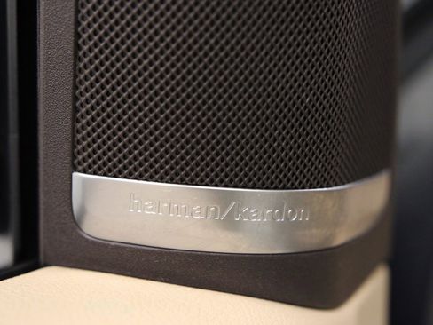 Used 2018 Mercedes-Benz GLE 350 4MATIC image 24