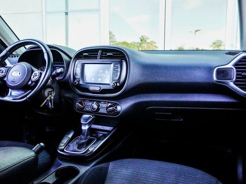 Used 2021 Kia Soul GT-Line FWD image 18