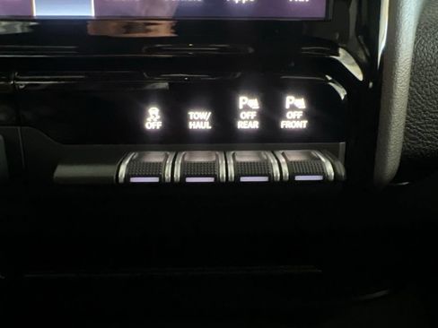 Used 2025 RAM 2500 Big Horn AWD/4WD image 63