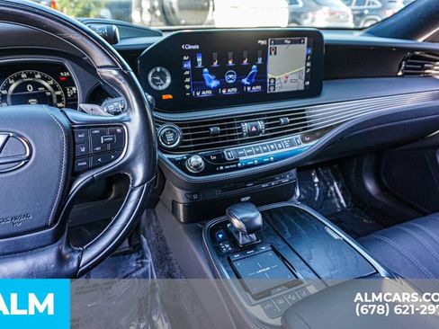 Used 2022 Lexus LS 500 AWD w/ Executive Package image 32