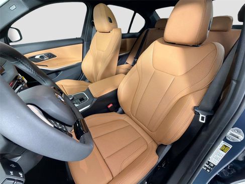 New 2026 BMW 330i xDrive Sedan w/ Premium Package AWD/4WD image 20