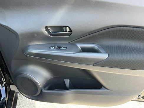 Certified 2025 Nissan Kicks Play S FWD image 23