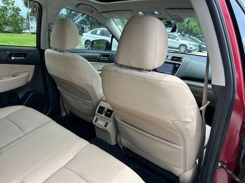 Used 2018 Subaru Outback 3.6R Limited AWD/4WD image 47