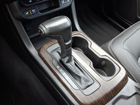 Used 2020 GMC Canyon Denali AWD/4WD image 16