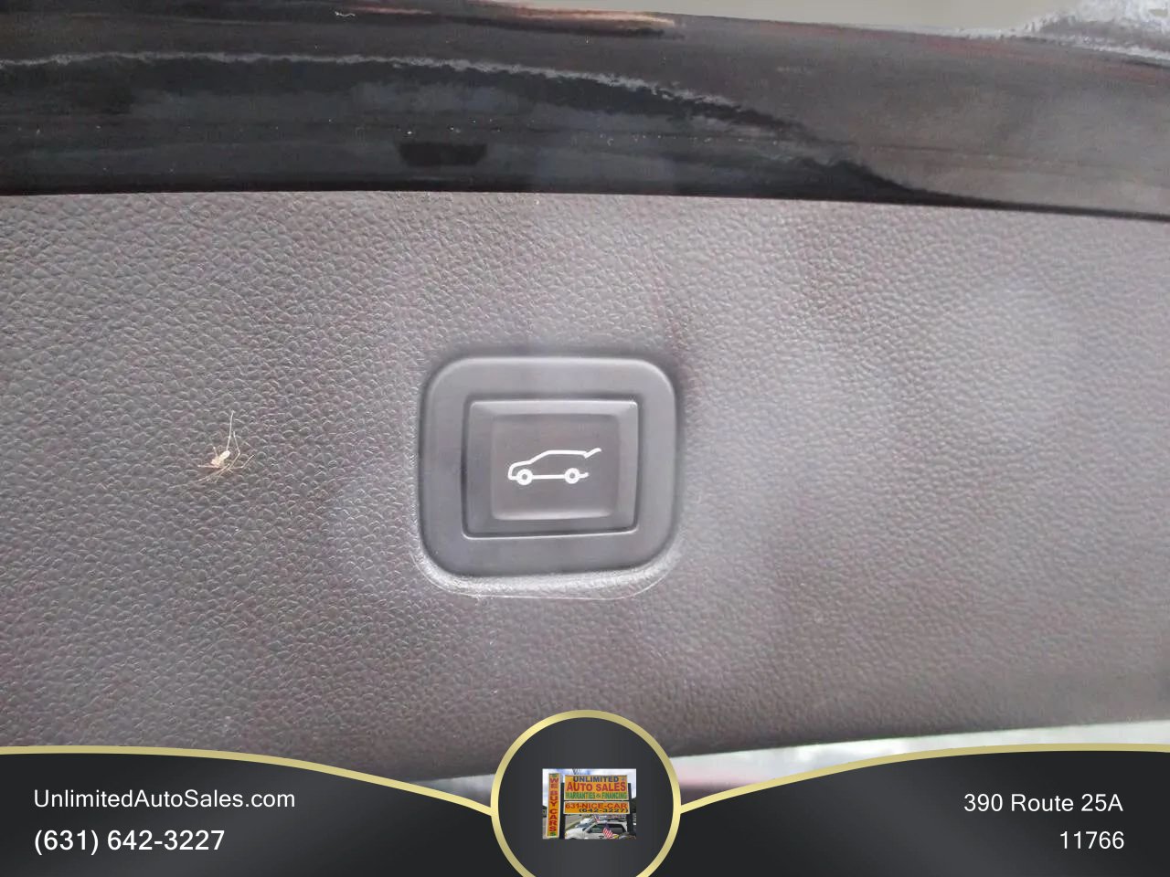 Used 2020 Chevrolet Blazer LT FWD image 13