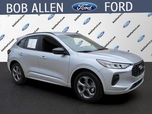Used 2024 Ford Escape ST-Line w/ Tech Pack #1 FWD image 2