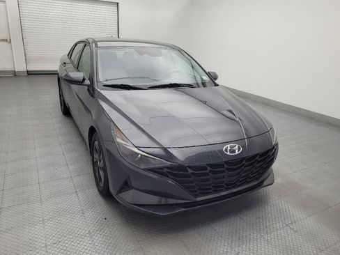 Used 2021 Hyundai Elantra SEL FWD image 14