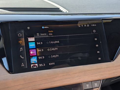 Used 2023 Audi e-tron GT Premium Plus image 55