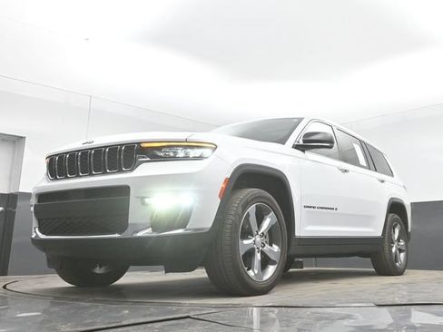 Used 2021 Jeep Grand Cherokee L Limited AWD/4WD image 43