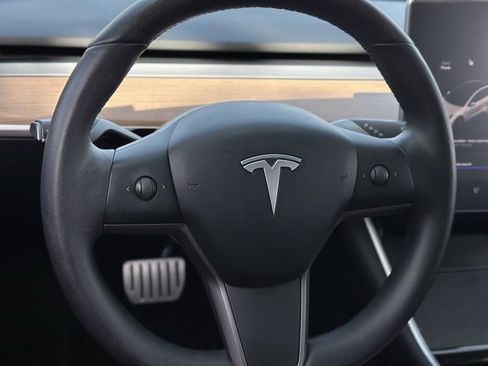 Used 2020 Tesla Model 3 Performance image 15