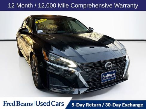 Used 2023 Nissan Altima 2.5 SV image 1