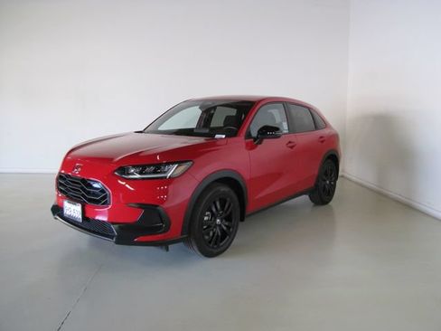 Certified 2026 Honda HR-V Sport image 1