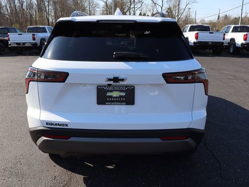 New 2026 Chevrolet Equinox LT image 30