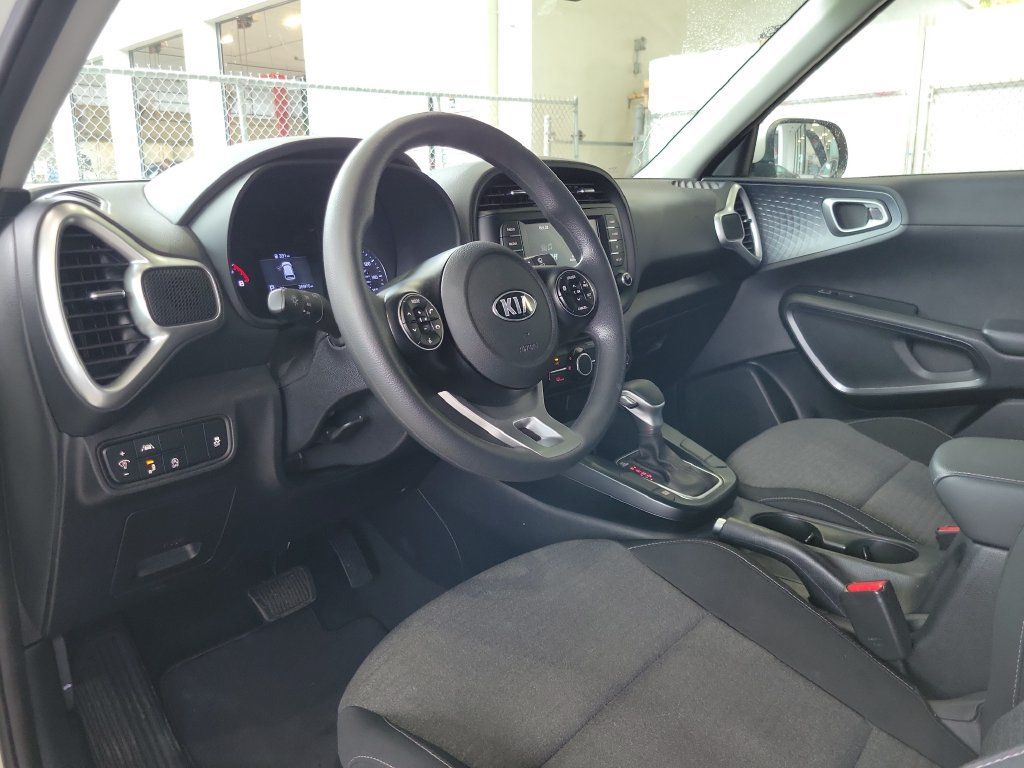 Used 2020 Kia Soul S FWD image 14