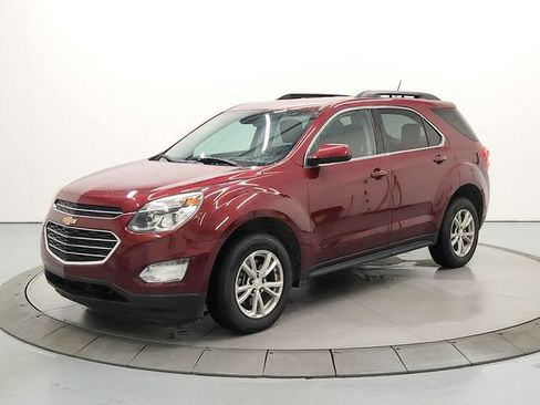 Used 2017 Chevrolet Equinox LT FWD image 3