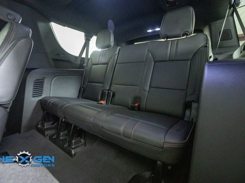 Used 2024 Chevrolet Suburban RST w/ Luxury Package AWD/4WD image 29