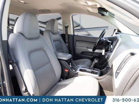 Used 2017 Chevrolet Colorado LT w/ Luxury Package, Chrome AWD/4WD image 17