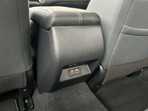 Used 2024 Nissan Altima 2.5 SV w/ SV Premium Package image 16