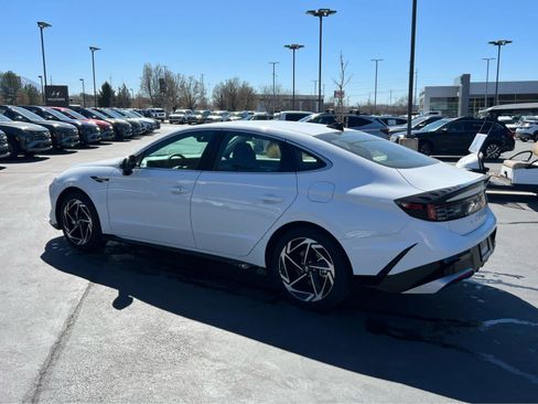 New 2026 Hyundai Sonata SEL AWD/4WD image 11