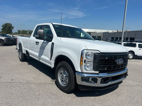 New 2025 Ford F350 XL w/ XL Chrome Package image 3