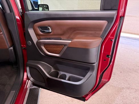 Used 2021 Nissan Titan Platinum Reserve w/ Moonroof Package AWD/4WD image 18