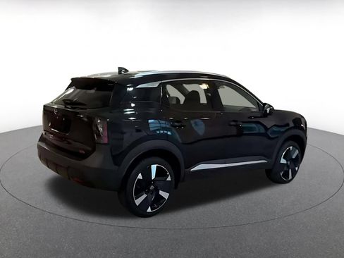 Used 2026 Nissan Kicks SR FWD image 14