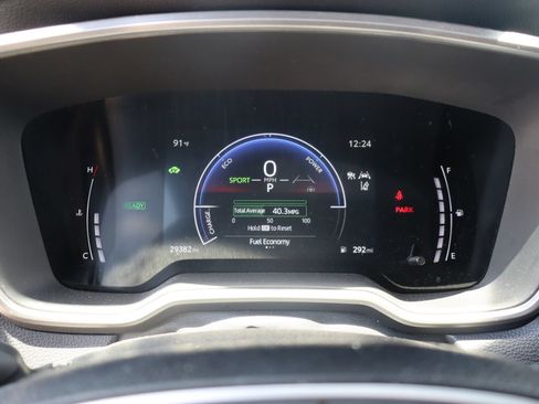 Used 2025 Toyota Corolla Cross AWD Hybrid w/ Convenience Package image 17