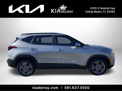 Used 2023 Kia Seltos S w/ Navigation Package