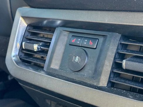 Used 2024 Ford F250 Platinum image 15