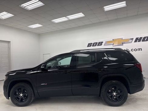 Used 2023 GMC Acadia AT4 w/ Technology Package image 8