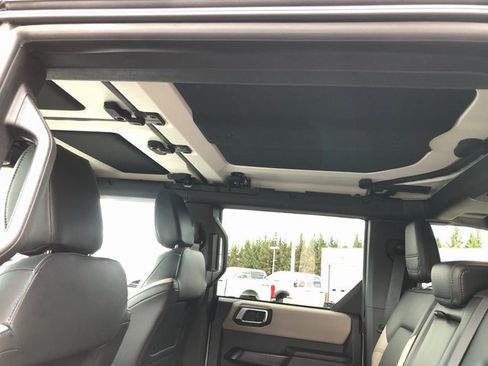 Used 2024 Ford Bronco Wildtrak image 23