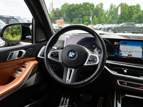 Used 2023 BMW X7 M60i w/ Executive Package AWD/4WD image 40