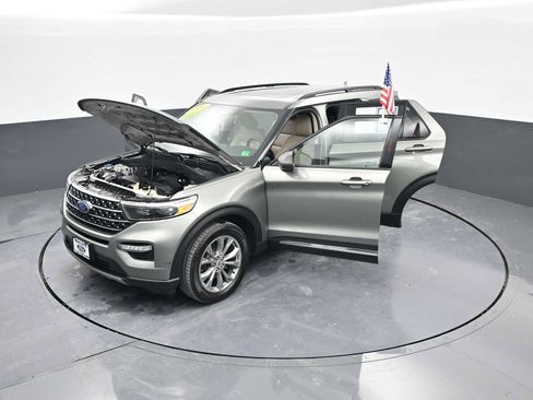 Used 2020 Ford Explorer XLT w/ Equipment Group 202A image 44