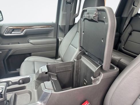 Used 2025 GMC Sierra 1500 Elevation w/ Elevation Premium Package AWD/4WD image 21