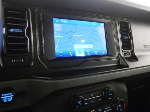 Used 2023 Ford Bronco Black Diamond w/ Sasquatch Package image 21