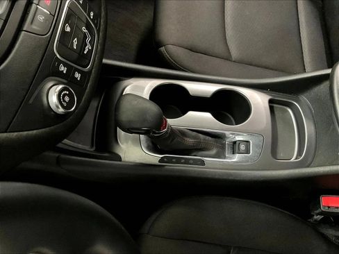 Used 2024 Chevrolet Malibu RS FWD image 23