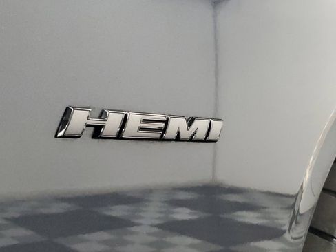 Used 2019 Dodge Challenger R/T w/ Blacktop Package image 8