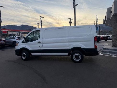 Used 2023 Ford Transit 250 Low Roof RWD image 5