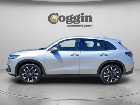 Used 2026 Honda HR-V EX-L image 2