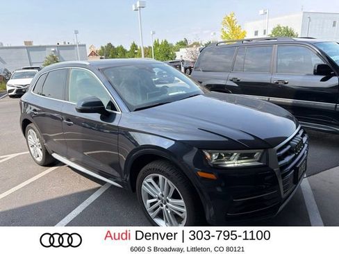Used 2019 Audi Q5 2.0T Premium Plus w/ Premium Plus Package AWD/4WD image 2